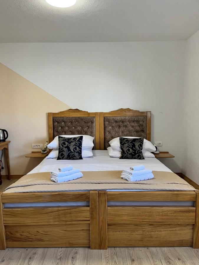 Mountain View Rooms Zadvarje Bagian luar foto